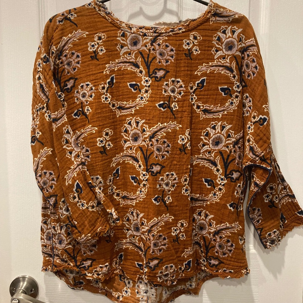 Earthy, boxy gauze top (L)